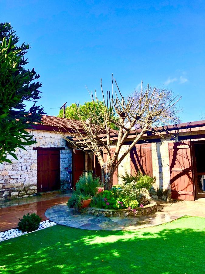 Listed Villa In Laneia Lania 外观 照片